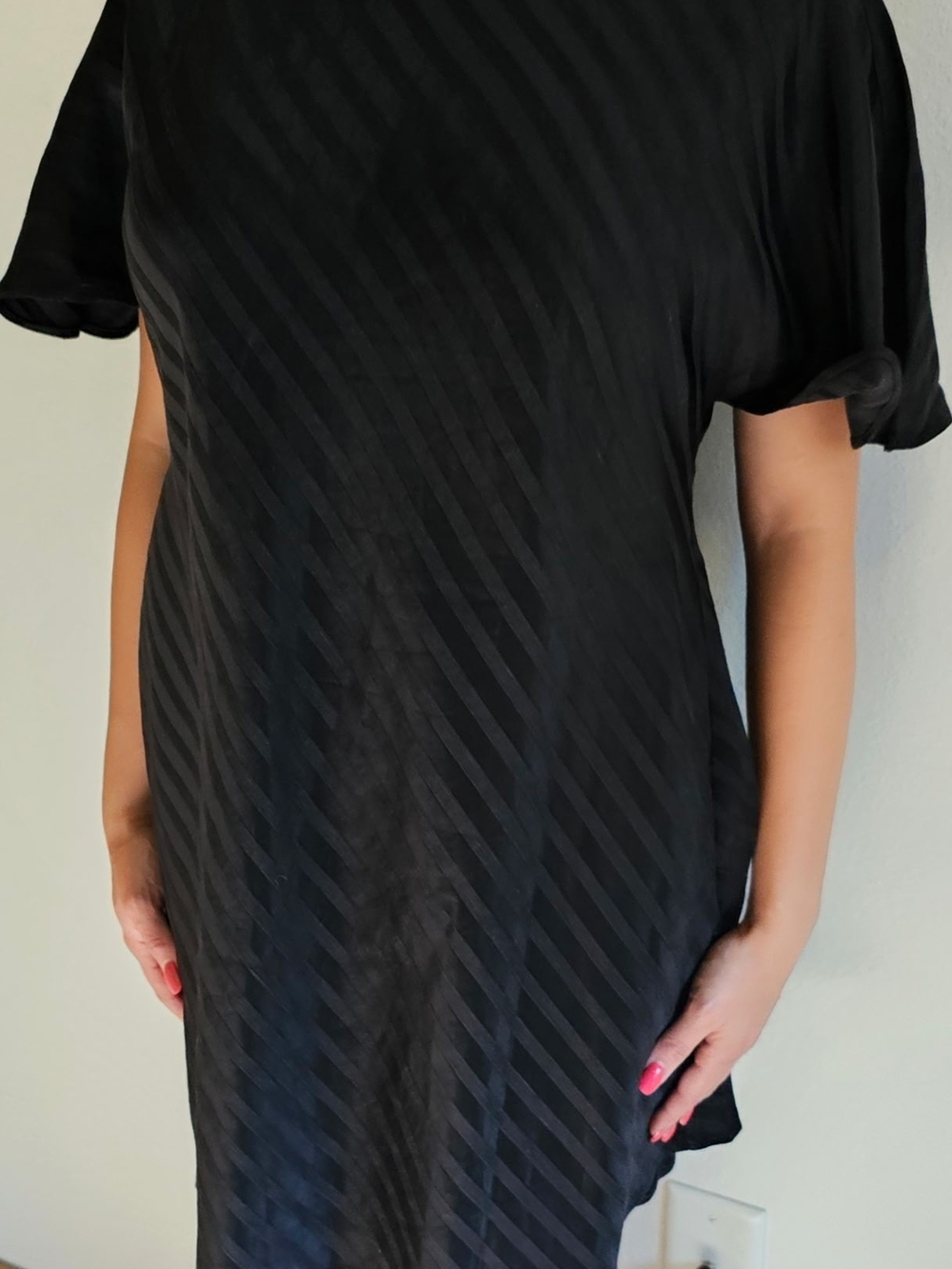 Banana Republic Black Short Sleeve Tunic with Diagonal Stripe Texture